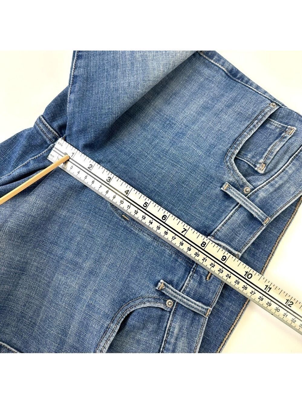Levis Bermuda womens shorts jorts Size 29 stretch cotton - Picture 6 of 11